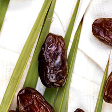 Load image into Gallery viewer, 11lbs Large Mid-Juicy Medjool Dates