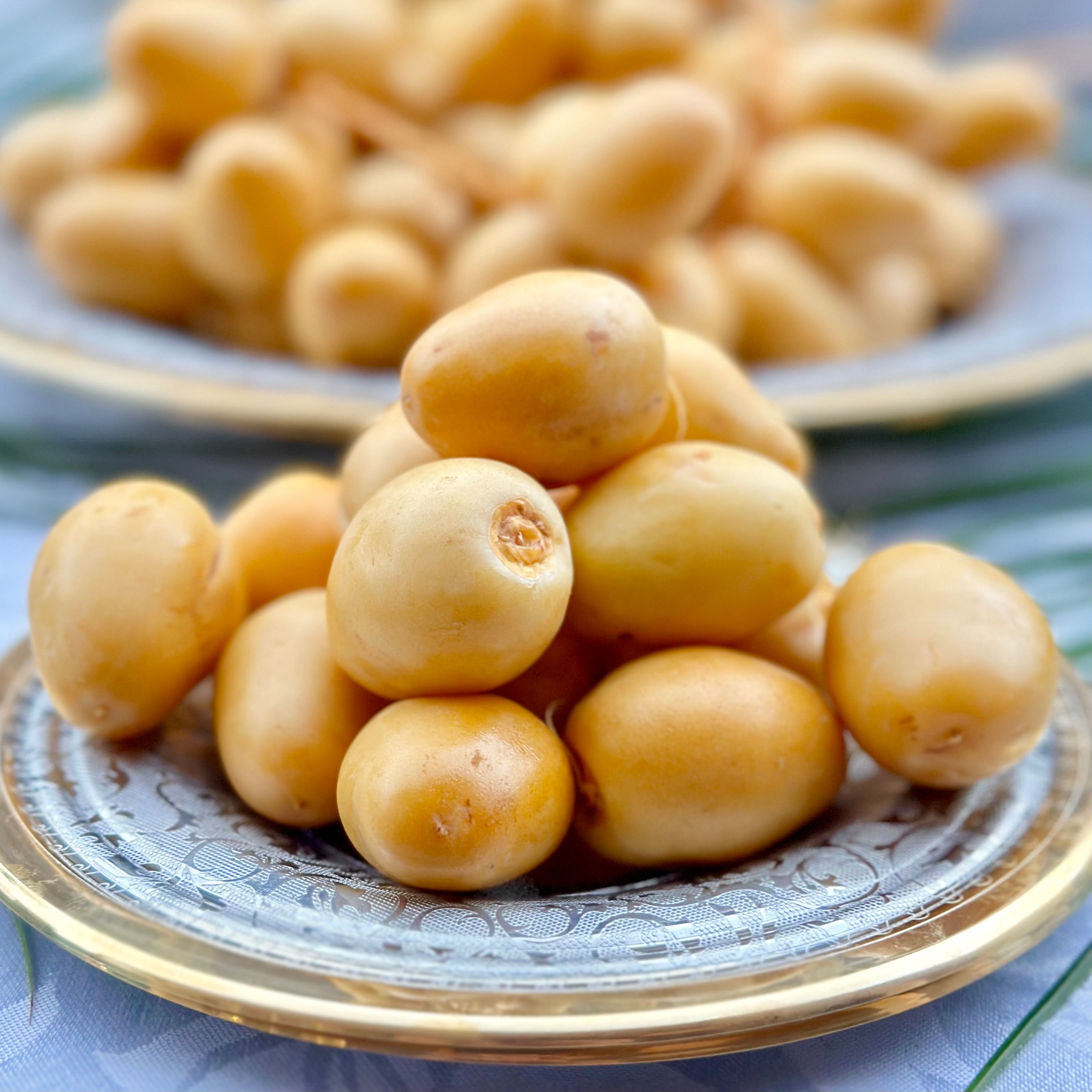 28 lbs Fresh Yellow Barhi Dates