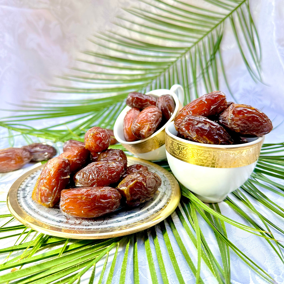 Large Rutab Medjool Dates Golden Dates Farm